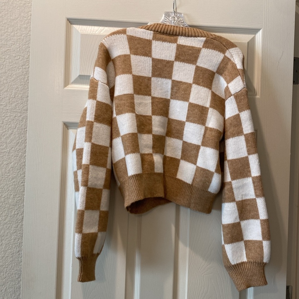Vici Tan and white cardigan - Picture 9 of 9